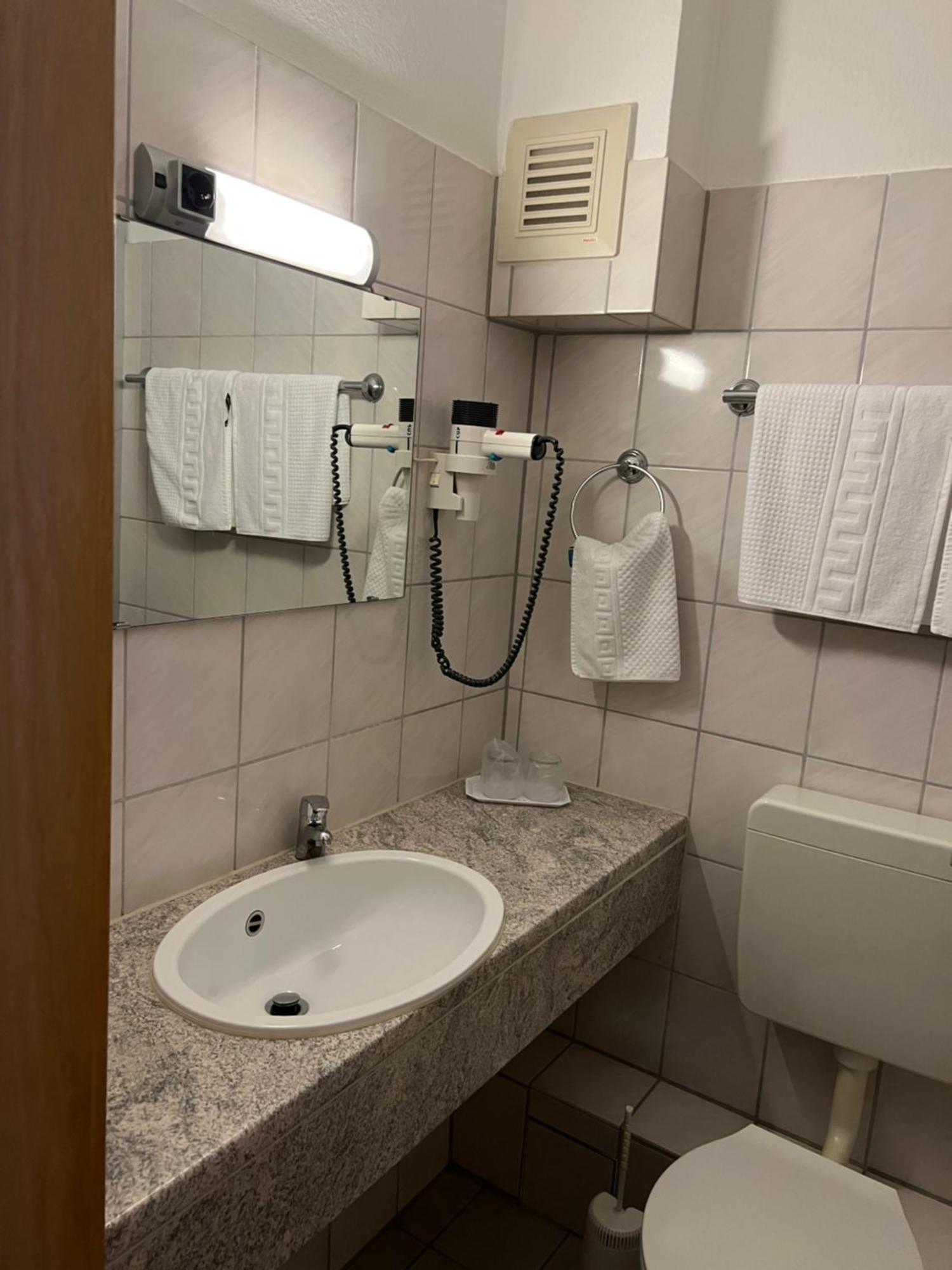 Niebuhrs Hotel Friedrichsdorf Pokoj fotografie
